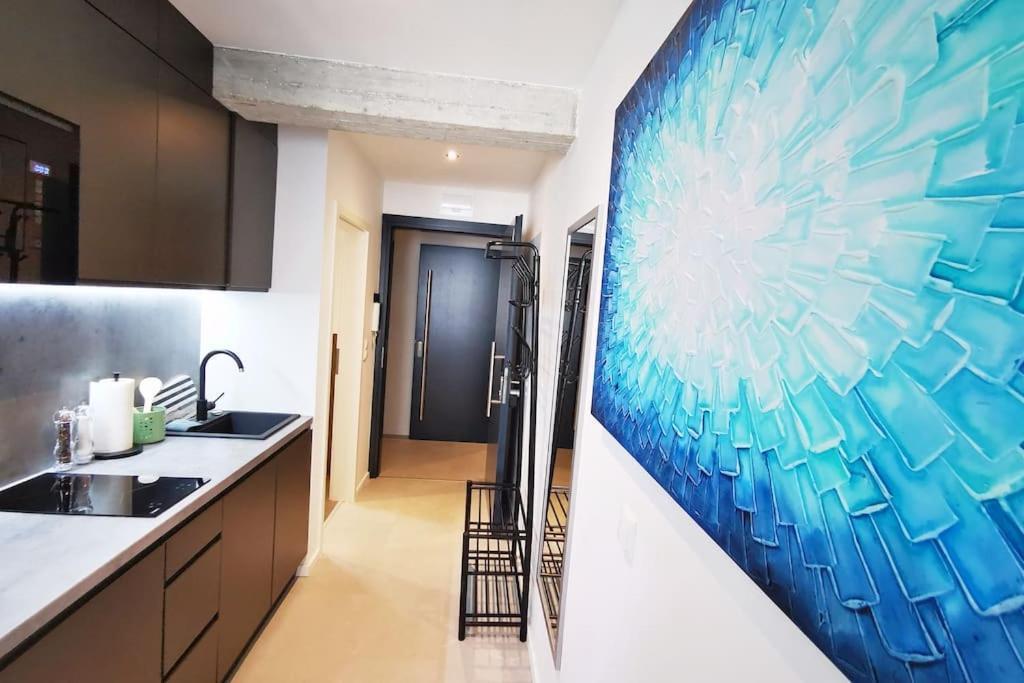 Hh 03 By Rockchair - Superhost Status - Modernes Apartment Mit Sonnigem Balkon & Premium Boxspringbetten In Winterhude - Hamburg Top Geheimtipp Dış mekan fotoğraf