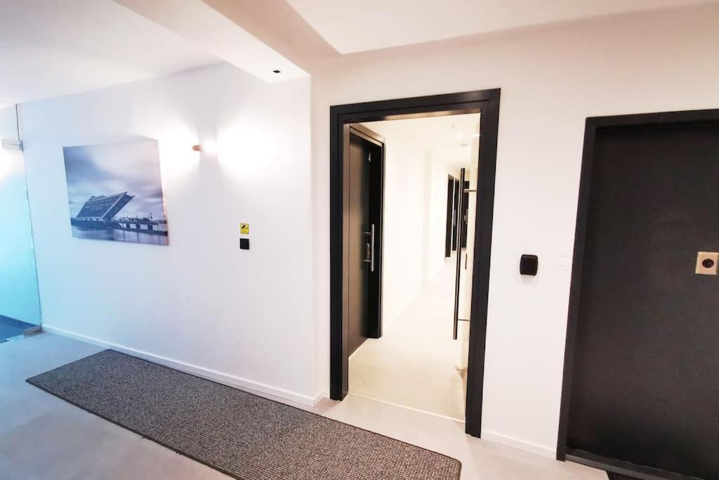 Hh 03 By Rockchair - Superhost Status - Modernes Apartment Mit Sonnigem Balkon & Premium Boxspringbetten In Winterhude - Hamburg Top Geheimtipp Dış mekan fotoğraf