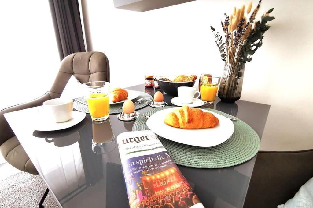 Hh 03 By Rockchair - Superhost Status - Modernes Apartment Mit Sonnigem Balkon & Premium Boxspringbetten In Winterhude - Hamburg Top Geheimtipp Dış mekan fotoğraf