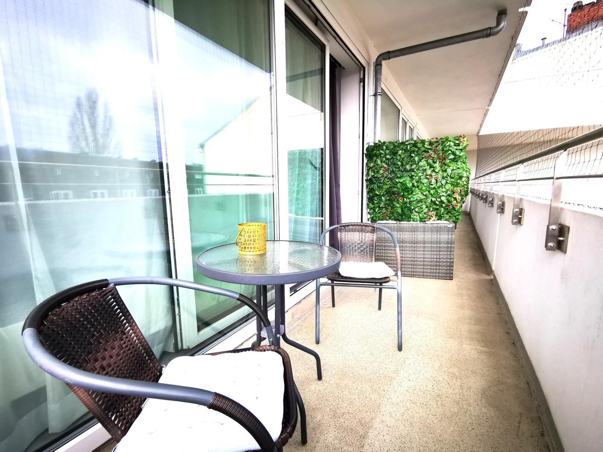 Hh 03 By Rockchair - Superhost Status - Modernes Apartment Mit Sonnigem Balkon & Premium Boxspringbetten In Winterhude - Hamburg Top Geheimtipp Dış mekan fotoğraf